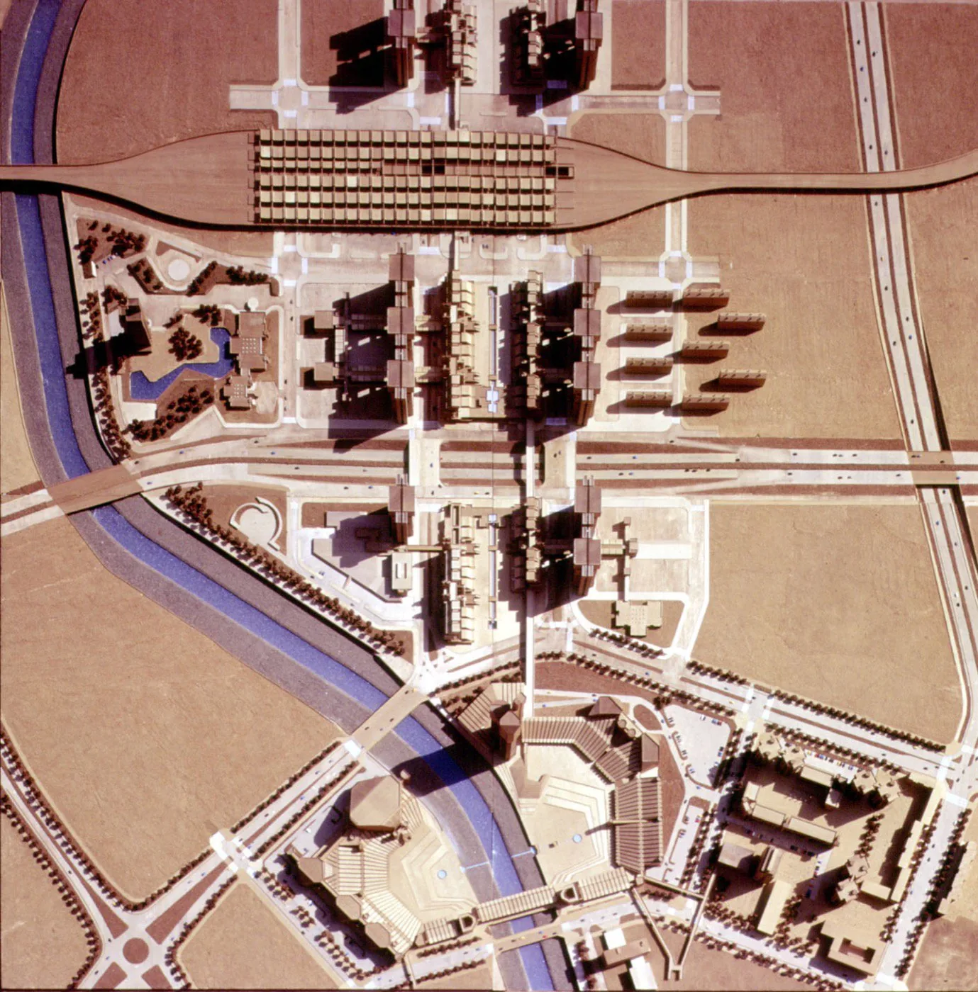 Kenzo Tange Associates' 1965 master-plan drawing for the reconstruction of Skopje, showing the 'City Wall' and 'City Gate' structure of the rebuilt centre after the 1963 earthquake. Hosted on Wikimedi