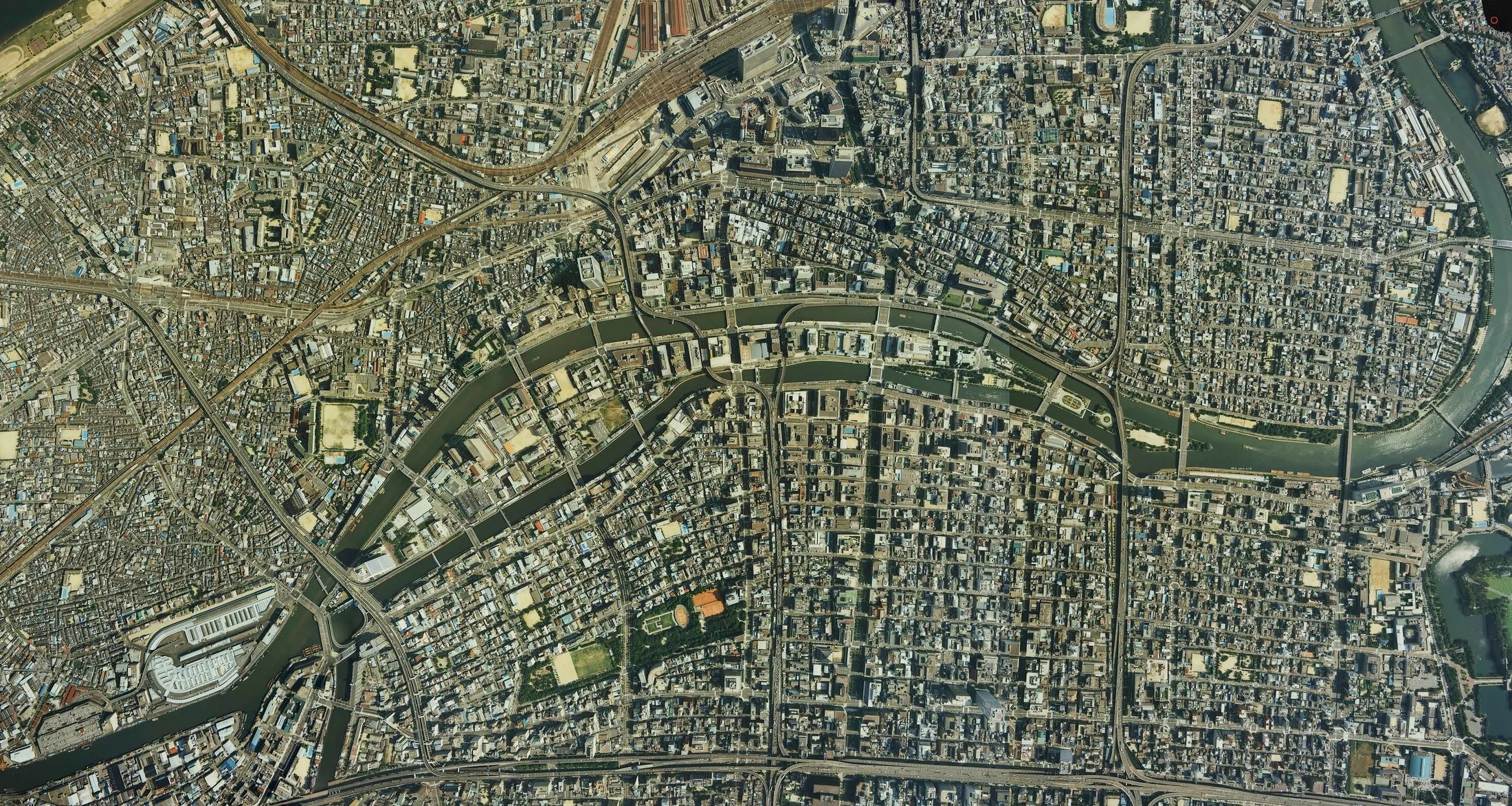 Aerial photograph of the Nakanoshima sandbank, Osaka