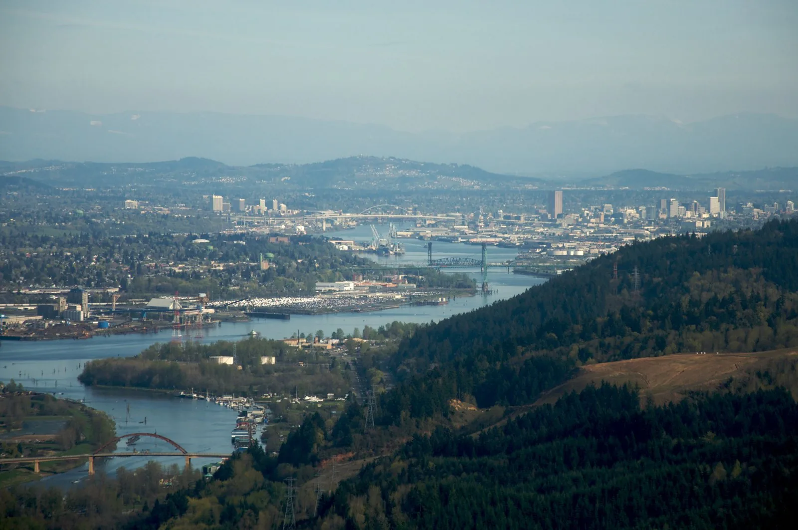Aerial photo of Portland, Oregon, including the Central City covered by Central City 2035.