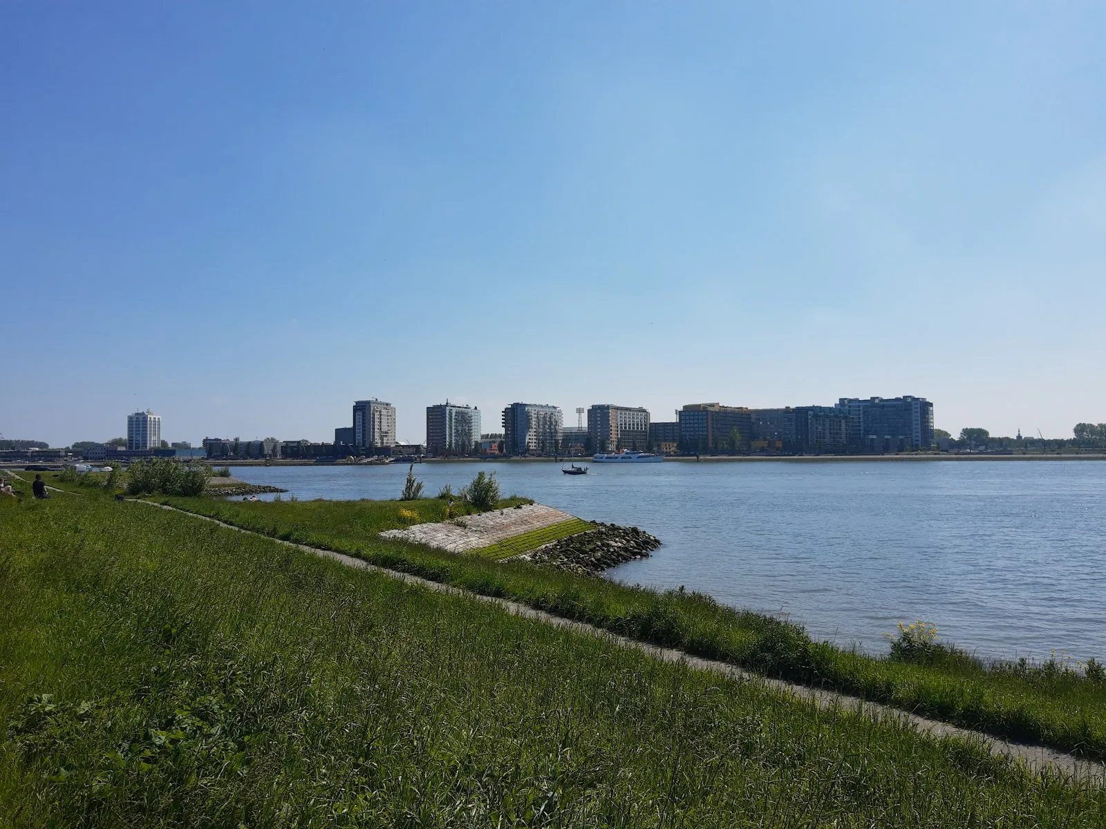 Rotterdam-Zuid with the Feyenoord De Kuip stadium, site of the Feyenoord City / Stadionpark plan.