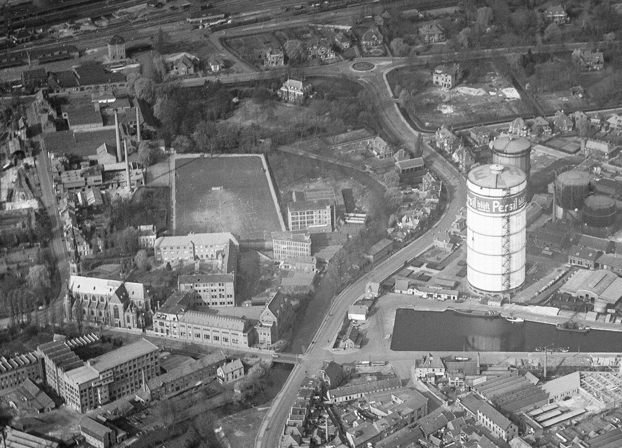 Historic aerial photograph of Eindhoven, the Brainport city core.