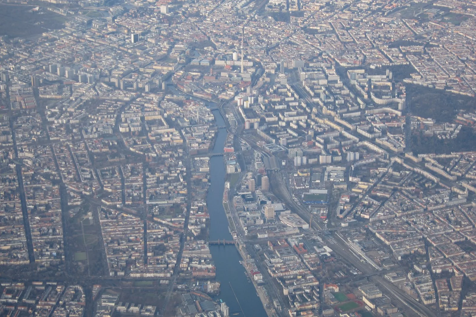 Aerial view along the Spree from Treptow toward Mitte, the Mediaspree development corridor
