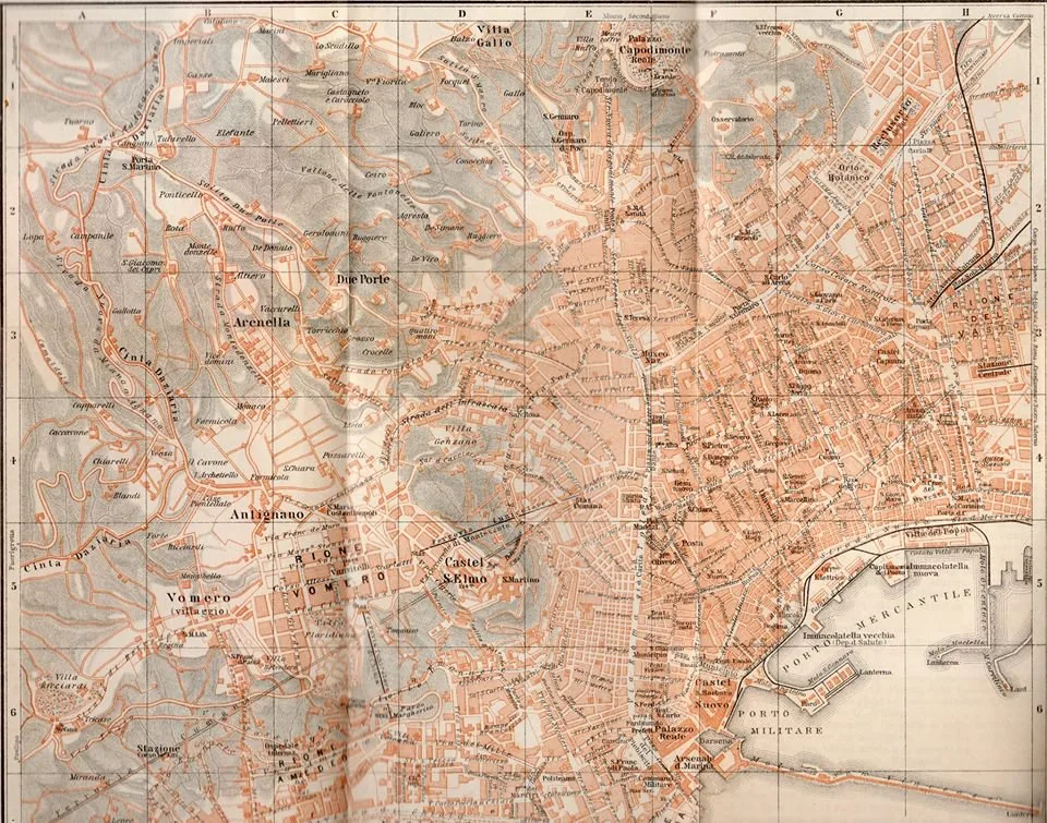 City plan of Naples published 1905, during the Risanamento (1885-1915); shows the new straight Corso Umberto I (the Rettifilo) driven through the cleared lower quarters and the post-cholera reorganise