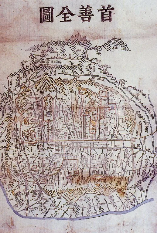 Late-Joseon Suseon jeondo map of the capital Hanseong (Seoul) showing the fortress wall, gates, palaces and street network within the mountain-ringed site.
