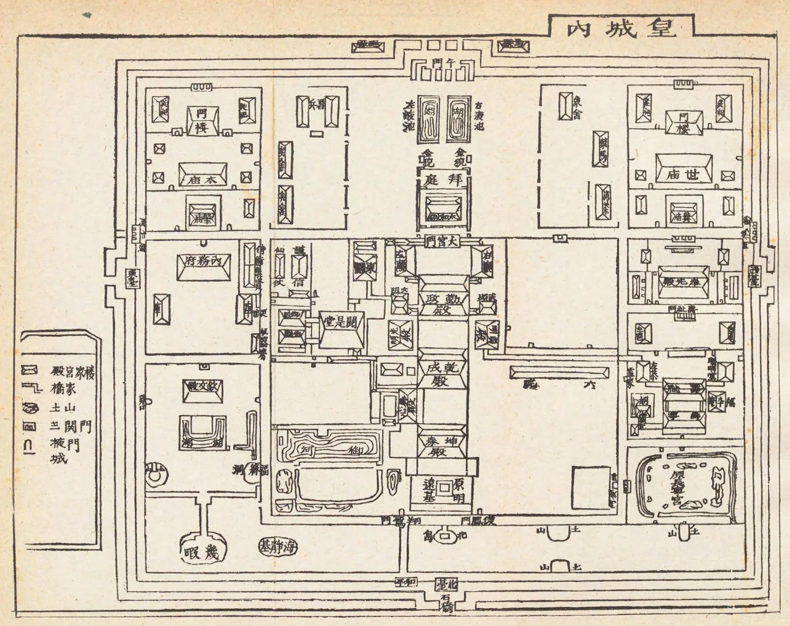 Period plan-map of the walled Hue Imperial Citadel showing the gridded layout of the Citadel, Imperial City and Forbidden Purple City built under Emperor Gia Long. Pre-1931 publication, public domain.